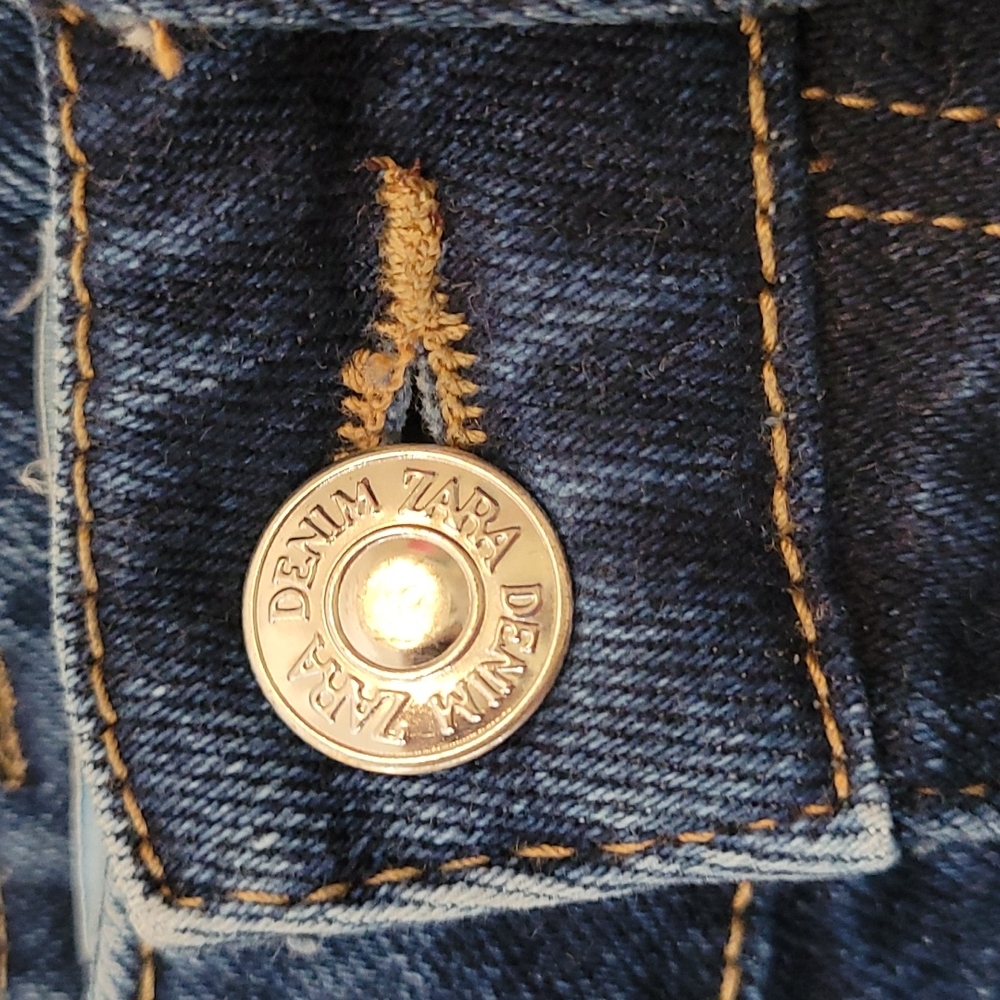 Zara High Waisted Jean Shorts - Picture 2 of 4